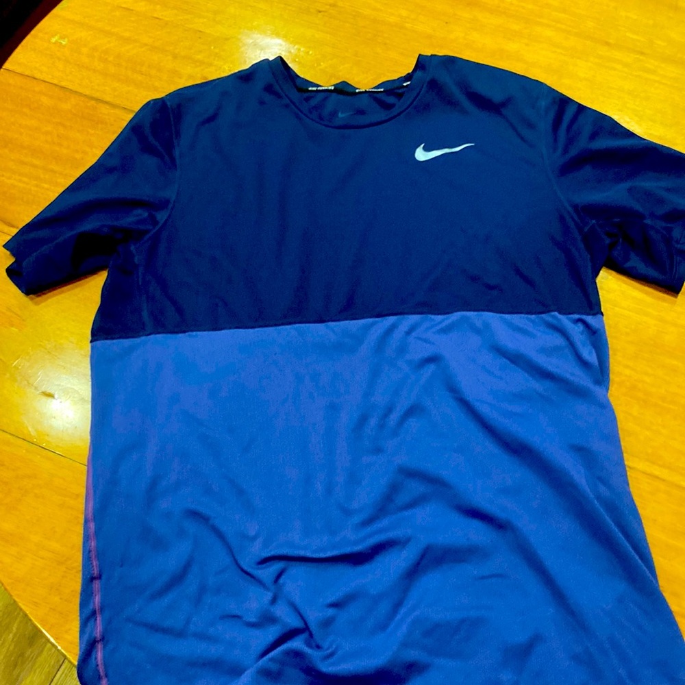 Nike run shirt